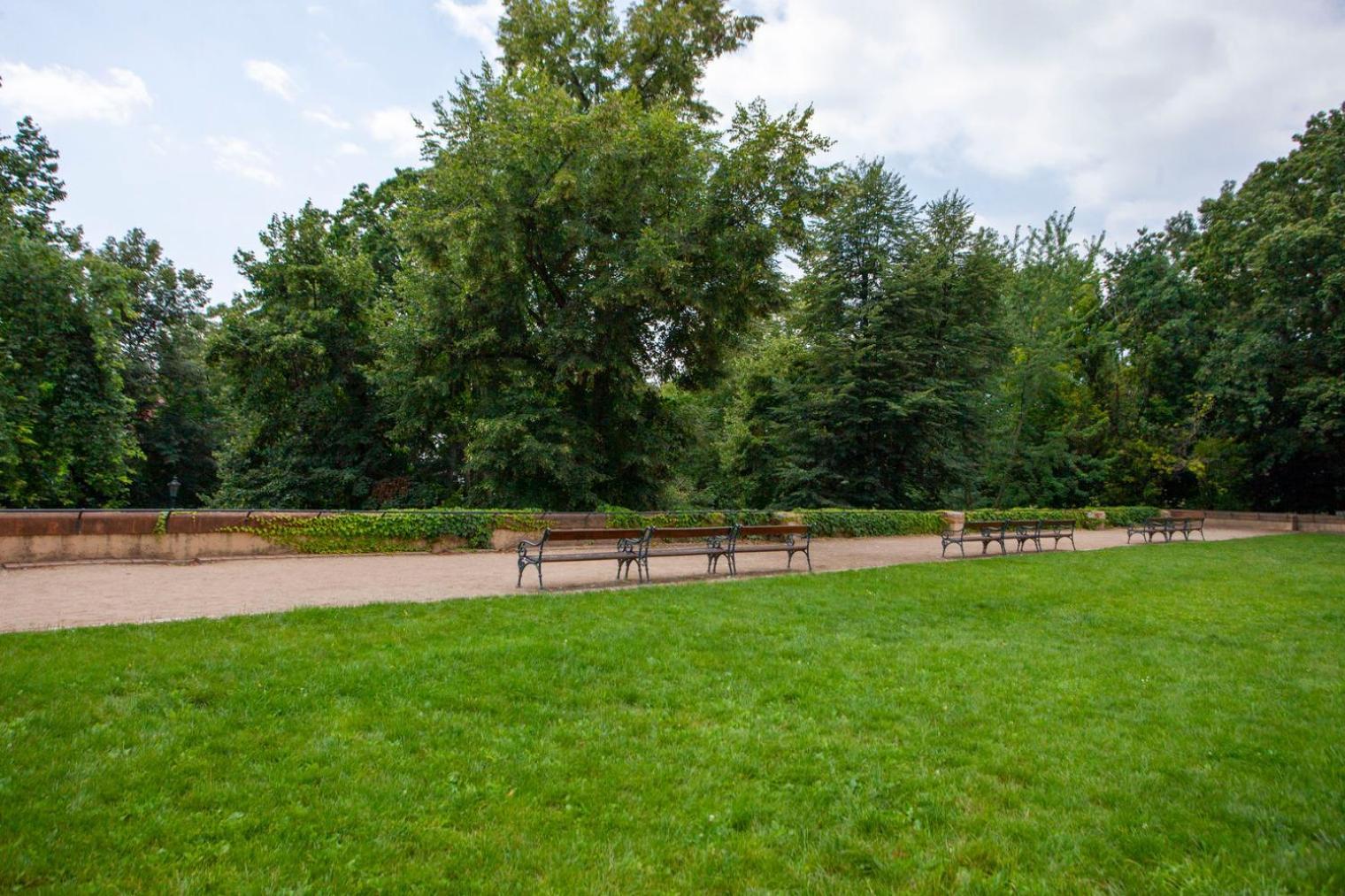 Blueground Vrsovice Private Terrace Equipped Prg-8
